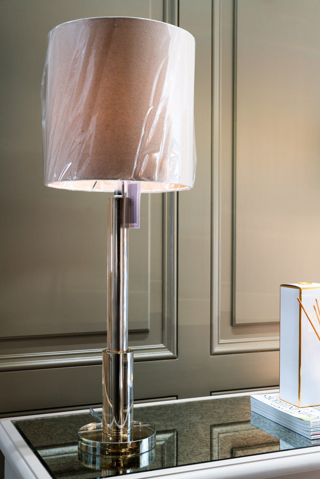 Table lamp, table lamps, pink lampshades, gold, lighting, decor