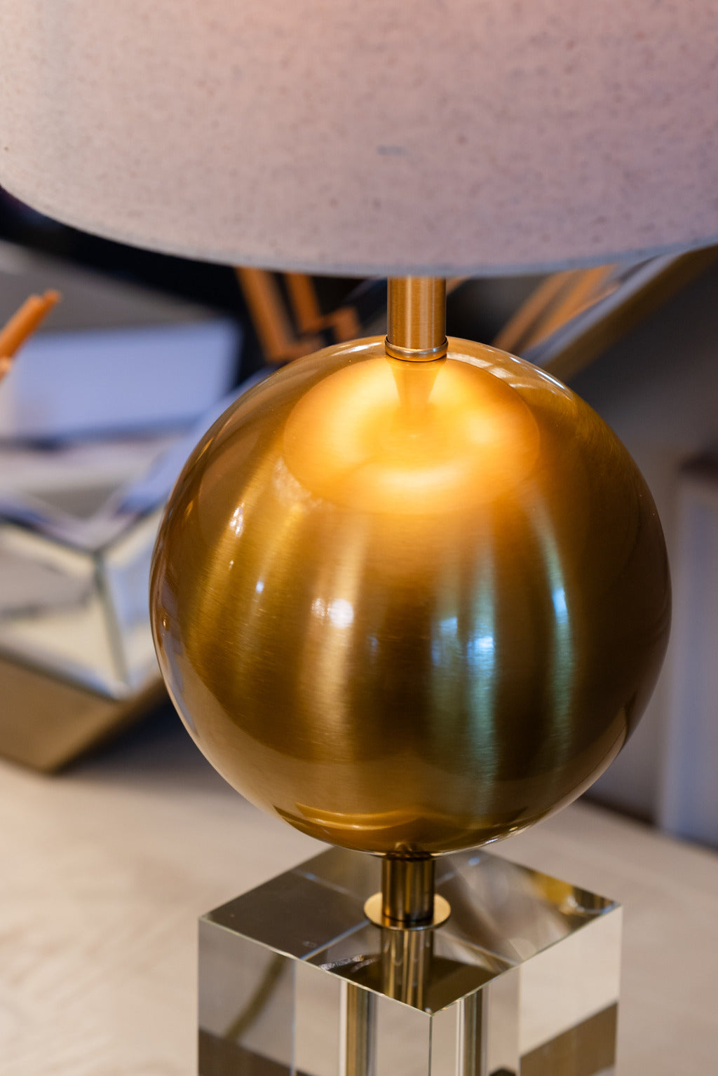 Gold lamps, Glass lamps, Lighting, console, Pink Lampshades, Gold, Spherical 