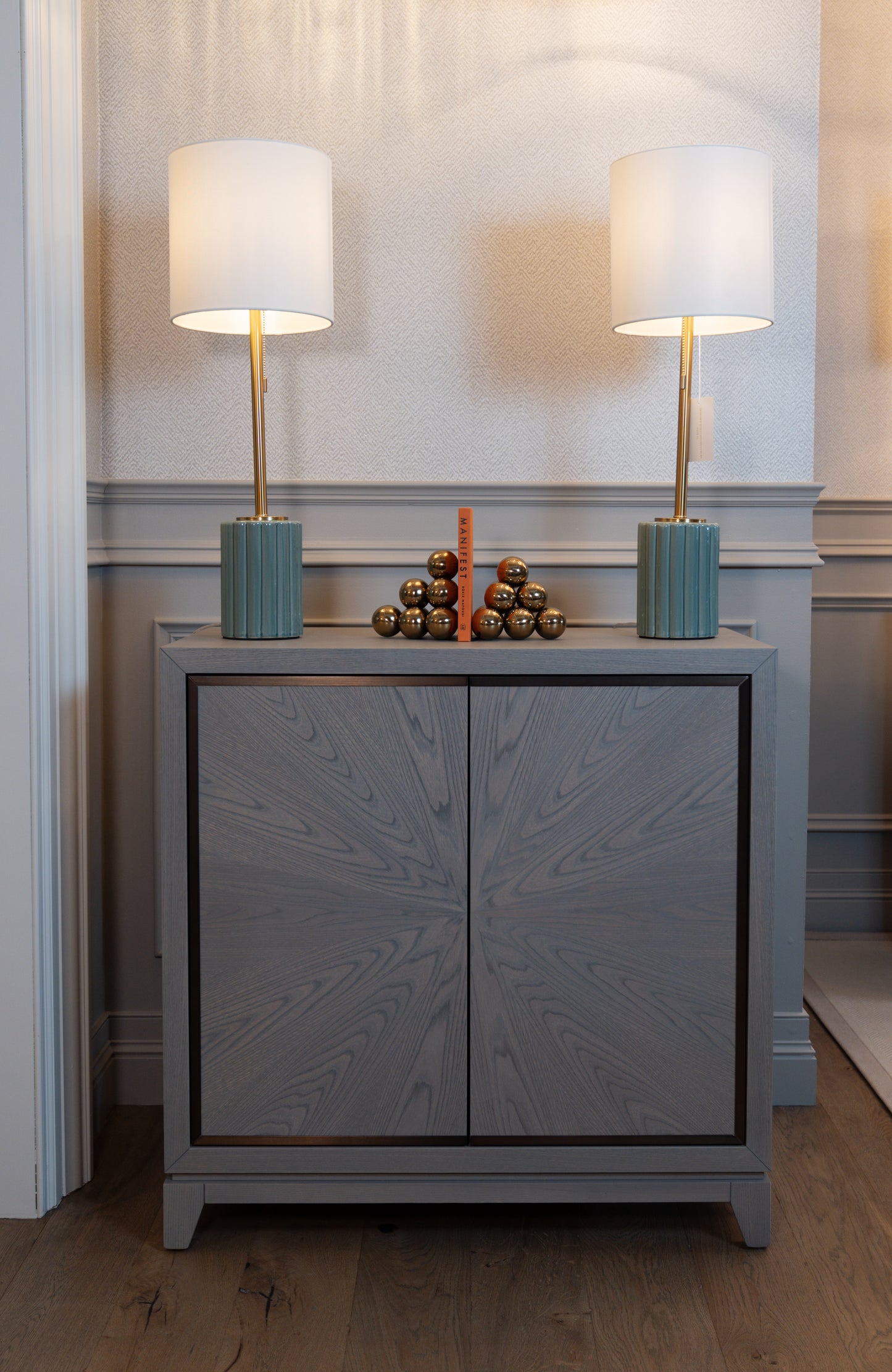 Roma 2 Door Sideboard